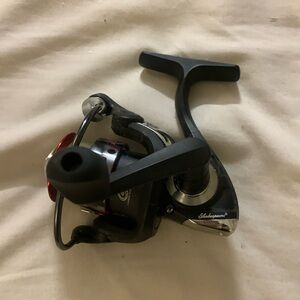 Shakespeare GX225 spinning reel